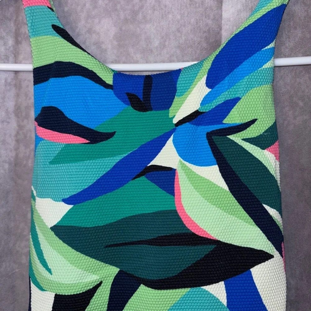 Shade Shore women leaf geometric
